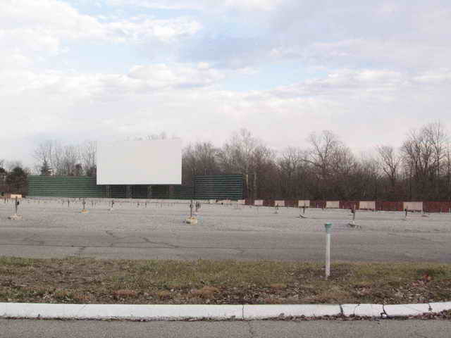 Melody 49 Drive-In - 2006 Photo (newer photo)